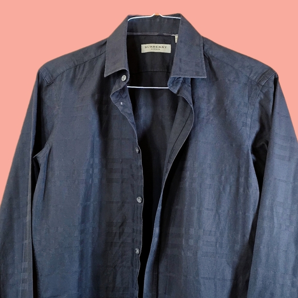 β¨ Vintage Elegance Burberry London Button Down Shirt β¨ - Picture 2 of 8